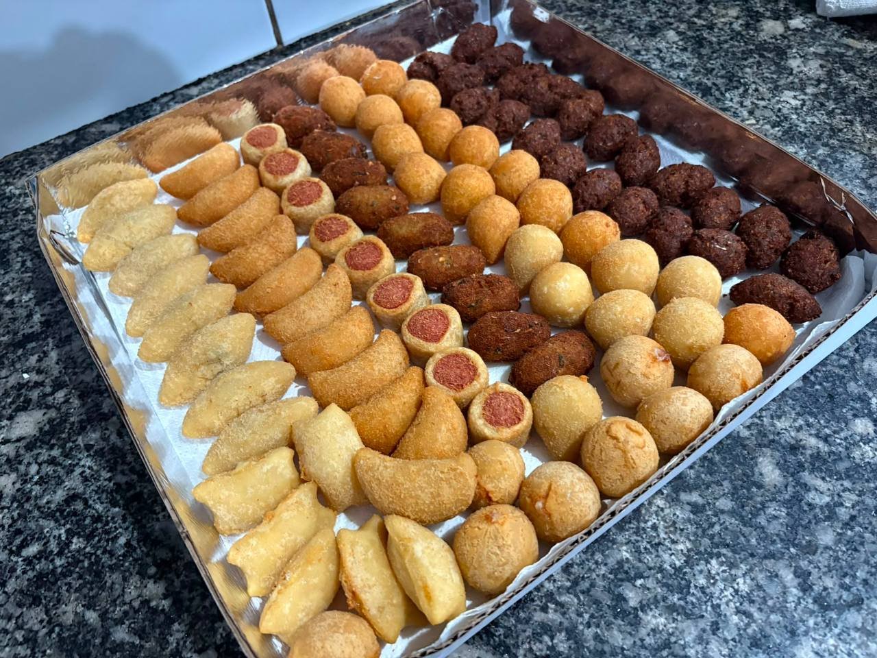 Cento de Salgados